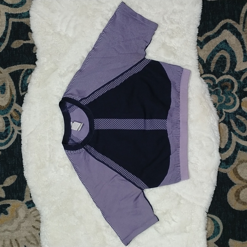 Fabletics purple athletic short sleeve crop top XL